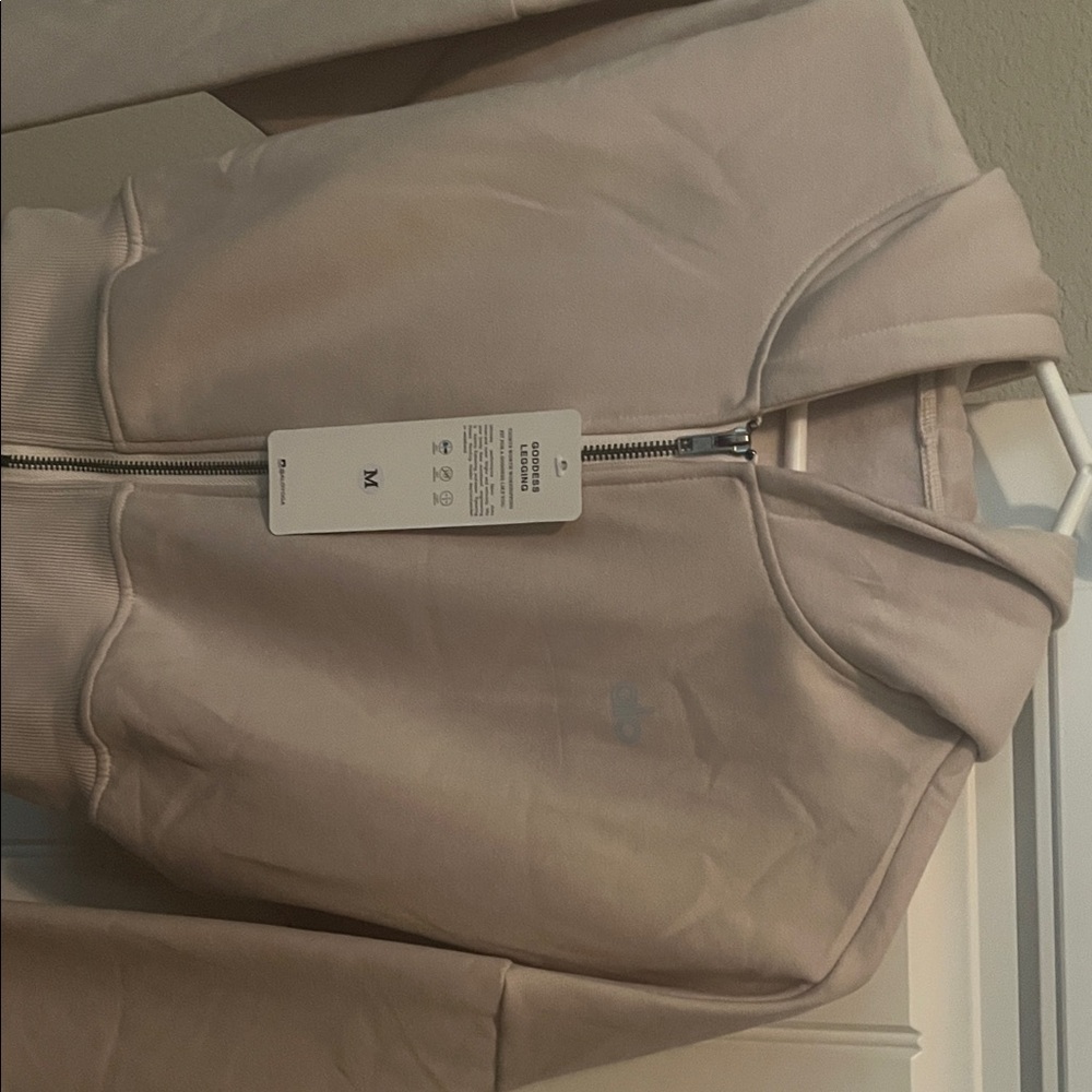 ALO Yoga Soft Beige crop jacket